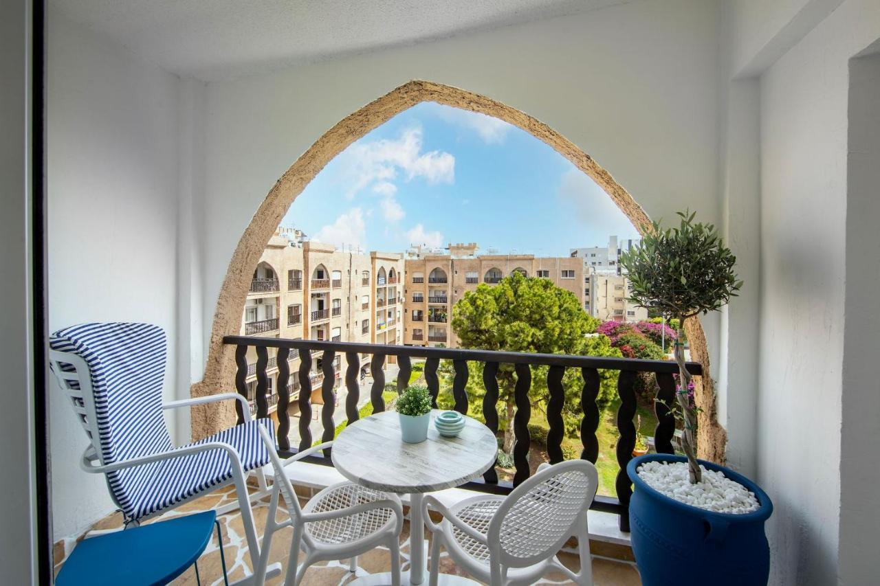 Castle Holiday Apartments Limassol Luaran gambar